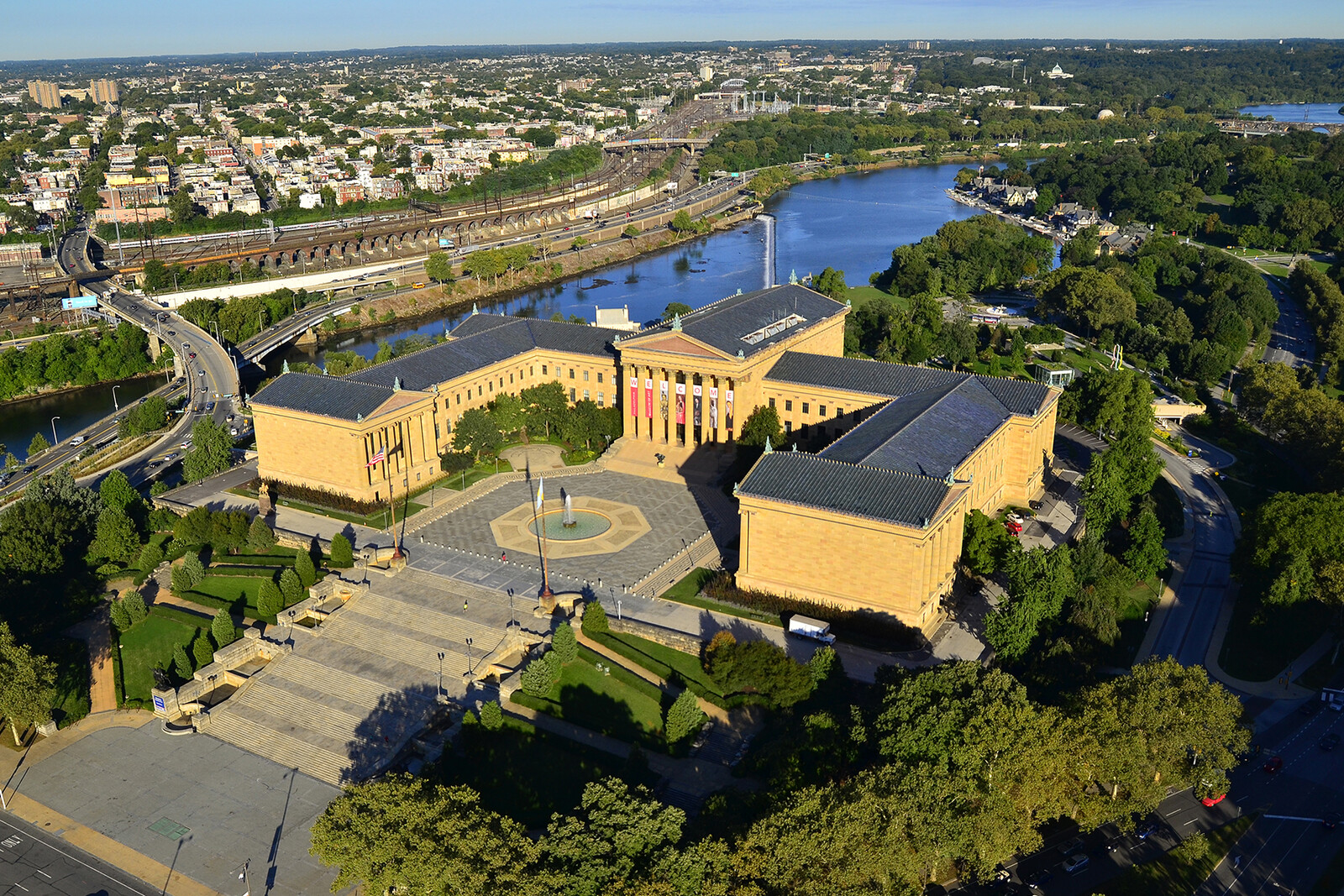 Philadelphia museum. Художественный музей Филадельфии. Филадельфийский музей искусств. Музей искусств в Филадельфии США. Филадельфийский торговый музей.